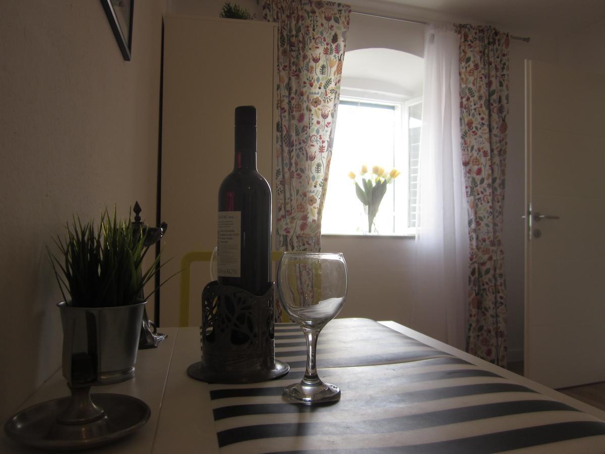 Apartment On The Square Makarska Exterior photo