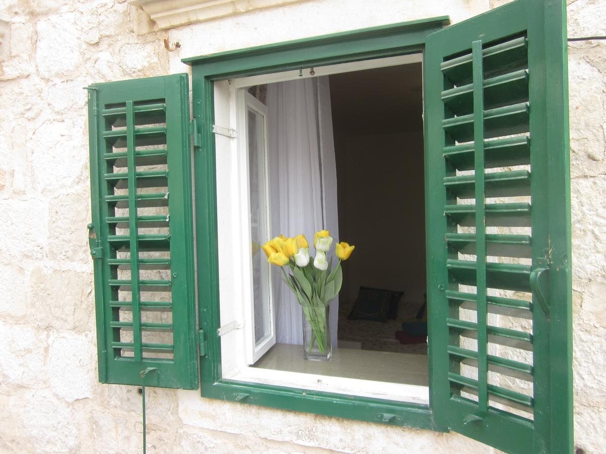 Apartment On The Square Makarska Exterior photo