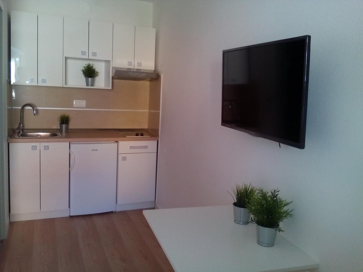 Apartment On The Square Makarska Exterior photo
